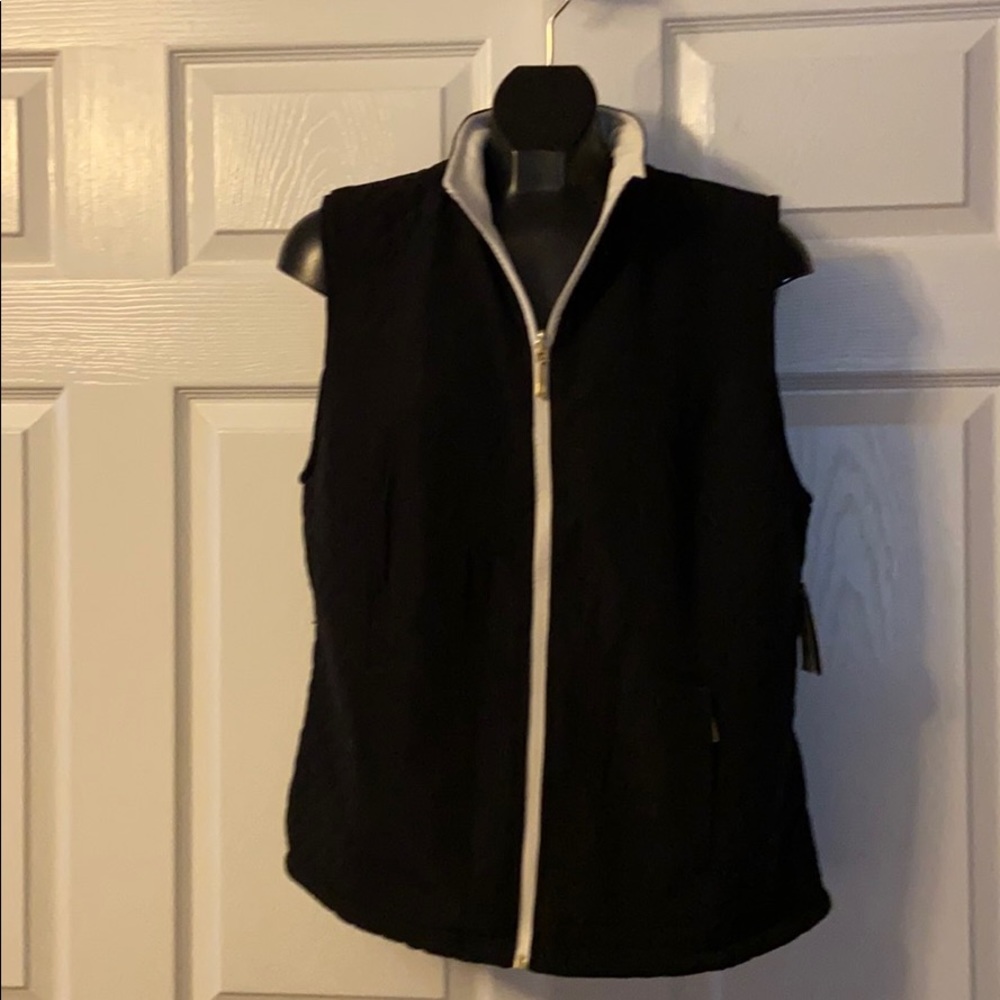 Kare Scott NWT Reversible Vest.